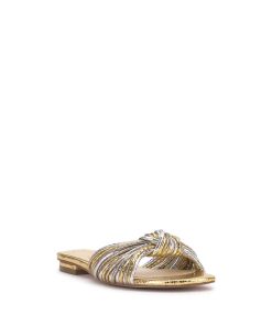 Thegarmentgarden.shop488e34b439 4